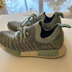 Adidas Womens NMD R1 STLT Primeknit